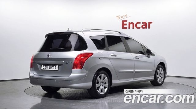 Peugeot 308 2013 — photo 2