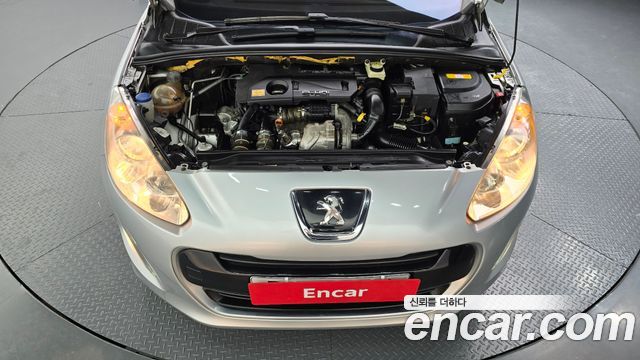 Peugeot 308 2013 — photo 6