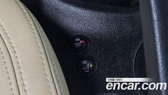 Peugeot 308 2013 — photo 24