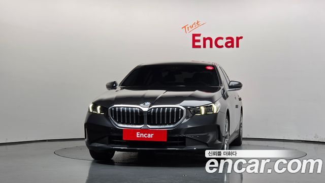 BMW 5-Series 2024 — photo 3