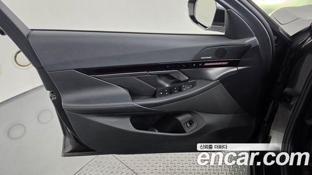 BMW 5-Series 2024 — photo 14