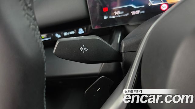 BMW 5-Series 2024 — photo 29