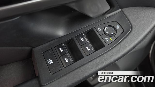 BMW 5-Series 2024 — photo 30