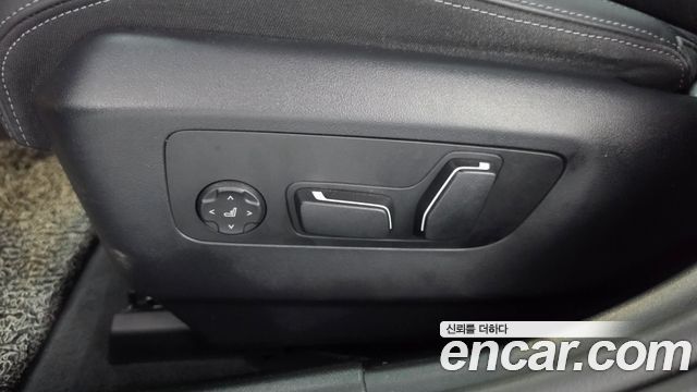 BMW 5-Series 2024 — photo 31