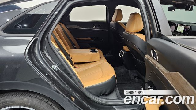 Kia K5 2022 — photo 17