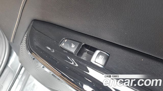 Kia K5 2022 — photo 28