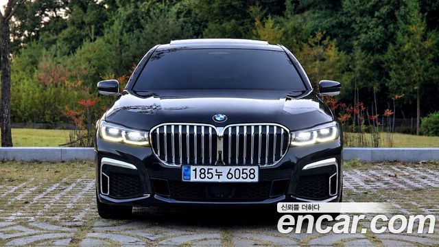 BMW 7-Series 2021 — photo 4