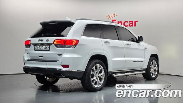 Jeep Cherokee 2019 — photo 2