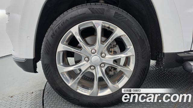 Jeep Cherokee 2019 — photo 5