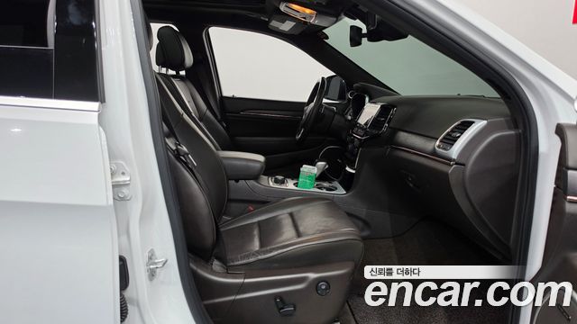 Jeep Cherokee 2019 — photo 11