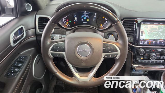 Jeep Cherokee 2019 — photo 13