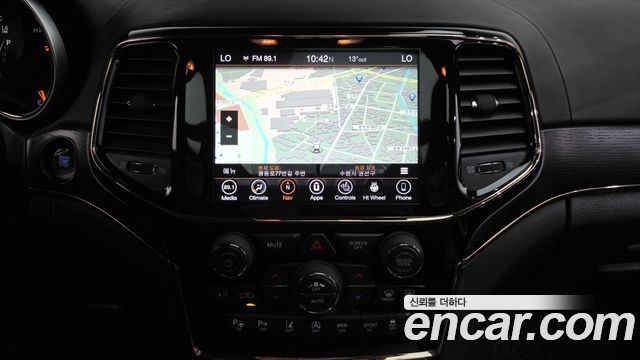 Jeep Cherokee 2019 — photo 14
