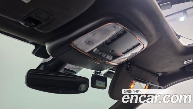 Jeep Cherokee 2019 — photo 18