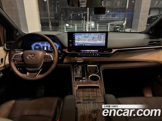 Toyota Sienna 2025 — photo 6