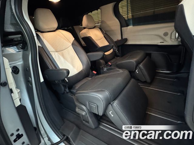 Toyota Sienna 2025 — photo 20