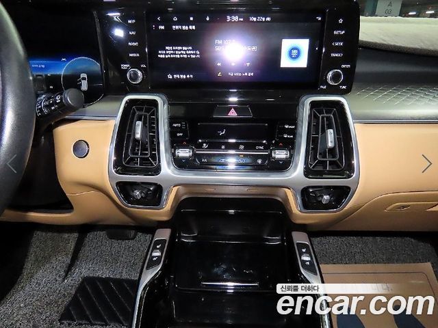 Kia Sorento 2022 — photo 11
