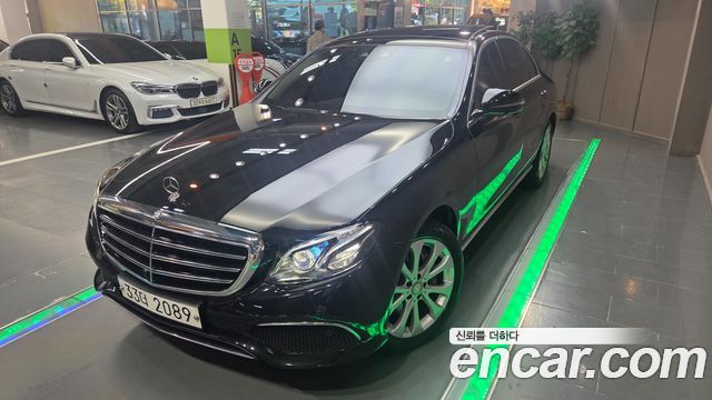 Mercedes-Benz E-Class 2017 — photo 2