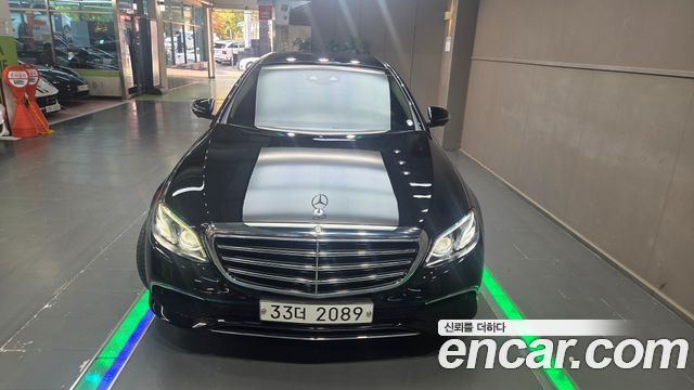 Mercedes-Benz E-Class 2017 — photo 3