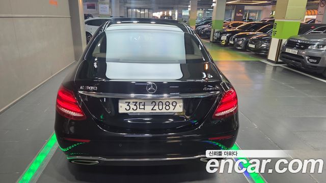 Mercedes-Benz E-Class 2017 — photo 7
