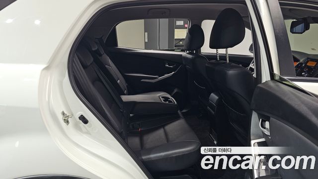KG Mobility KORANDO 2018 — photo 17