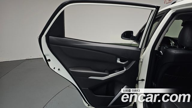 KG Mobility KORANDO 2018 — photo 15