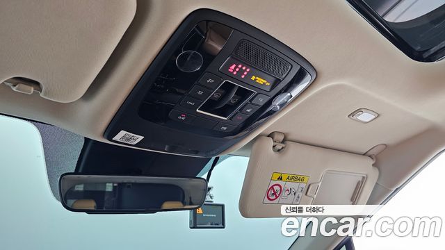 Kia Canival 2021 — photo 24