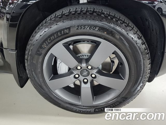 Land Rover Defender 2026 — photo 5