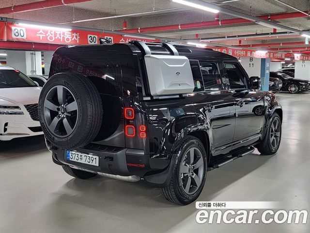 Land Rover Defender 2026 — photo 11