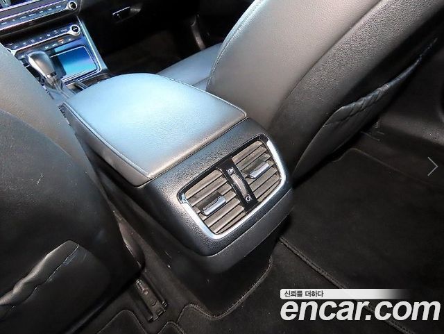 Hyundai Grandeur 2018 — photo 18
