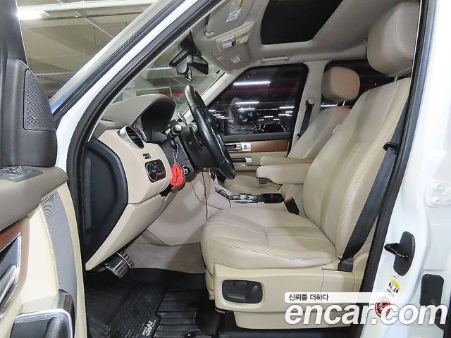 Land Rover Discovery 2016 — photo 6