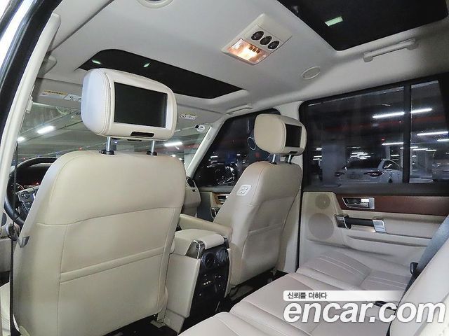 Land Rover Discovery 2016 — photo 13