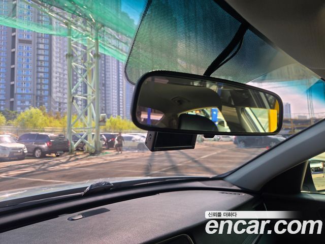 Kia K5 2017 — photo 11