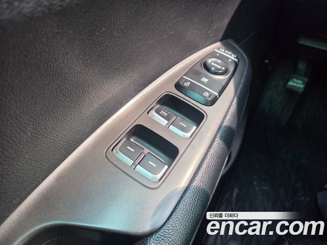 Kia K5 2017 — photo 17