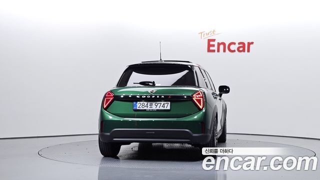 Mini Cooper 2025 — photo 4
