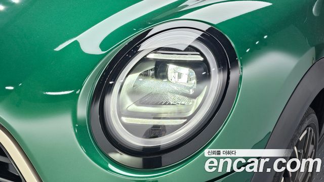 Mini Cooper 2025 — photo 8