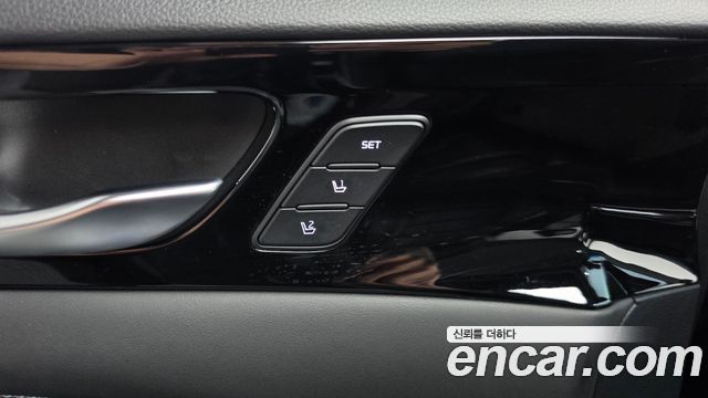 Kia K7 2020 — photo 31