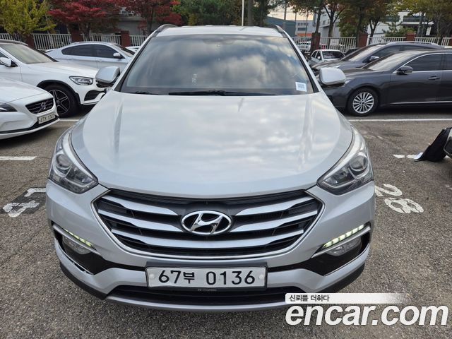 Hyundai Santafe 2017 — photo 1