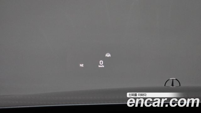 Mercedes-Benz E-Class 2018 — photo 23