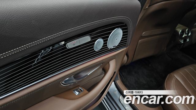 Mercedes-Benz E-Class 2018 — photo 25