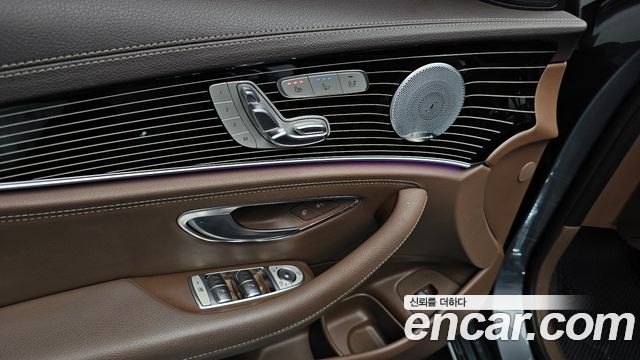 Mercedes-Benz E-Class 2018 — photo 29