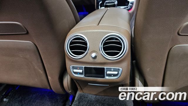Mercedes-Benz E-Class 2018 — photo 33