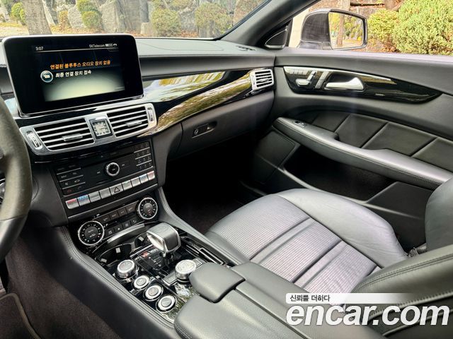 Mercedes-Benz CLS-Class 2016 — photo 10