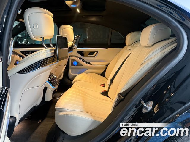 Mercedes-Benz S-Class 2021 — photo 9