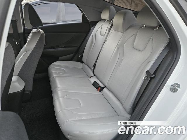 Hyundai AVANTE 2021 — photo 4
