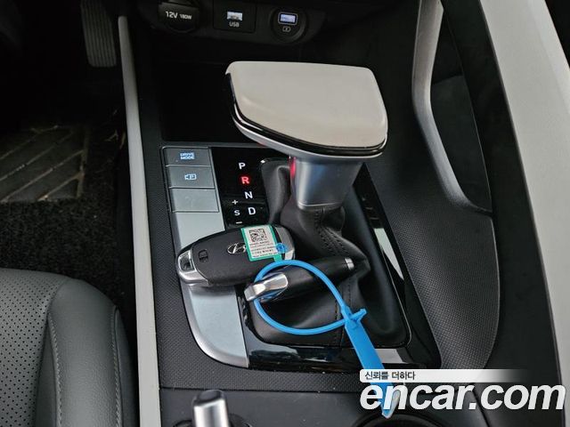 Hyundai AVANTE 2021 — photo 10