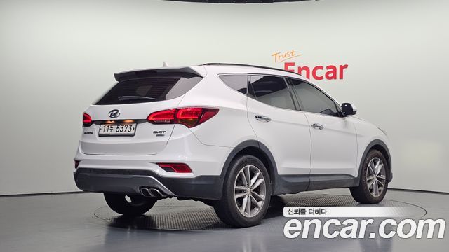 Hyundai Santafe 2016 — photo 2