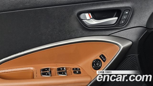 Hyundai Santafe 2016 — photo 12