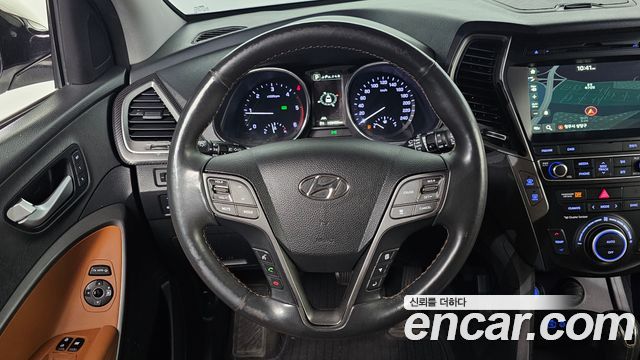 Hyundai Santafe 2016 — photo 14