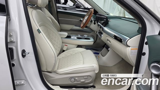 Genesis GV60 2022 — photo 11