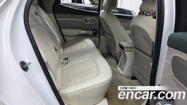 Genesis GV60 2022 — photo 12